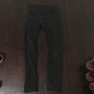 BLACK SKINNY JEANS. LEVI’S. 29X32. SUPER SKINNY